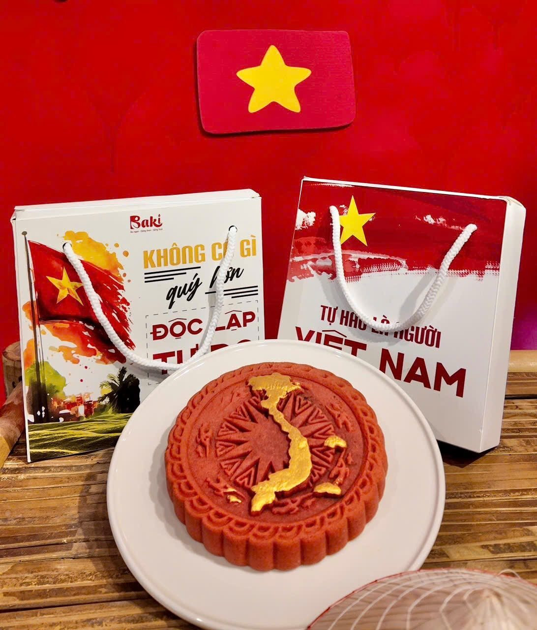 Những chiếc bánh handmade mang đậm tinh thần yêu nước dịp 30/4 - 5