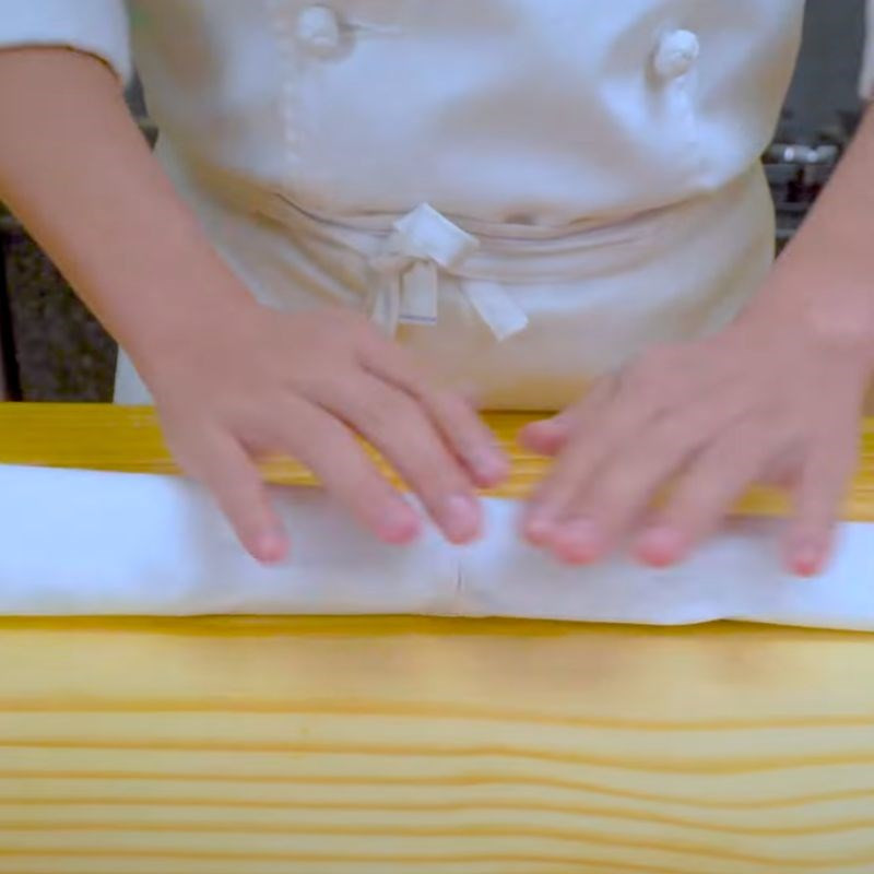 Phương Oanh gây chú ý khi soạn bàn ăn 'fine dining' ốc vòi voi tại gia, cách làm cực dễ tại nhà cho dịp nghỉ lễ 30/4- Ảnh 21.