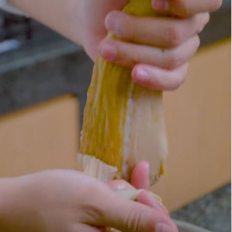 Phương Oanh gây chú ý khi soạn bàn ăn 'fine dining' ốc vòi voi tại gia, cách làm cực dễ tại nhà cho dịp nghỉ lễ 30/4- Ảnh 13.