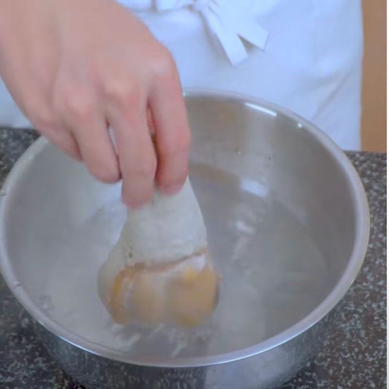 Phương Oanh gây chú ý khi soạn bàn ăn 'fine dining' ốc vòi voi tại gia, cách làm cực dễ tại nhà cho dịp nghỉ lễ 30/4- Ảnh 11.