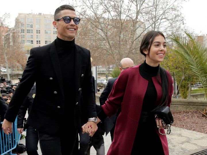 Ronaldo có đế chế thương mại của riêng mình. Ảnh: EFE