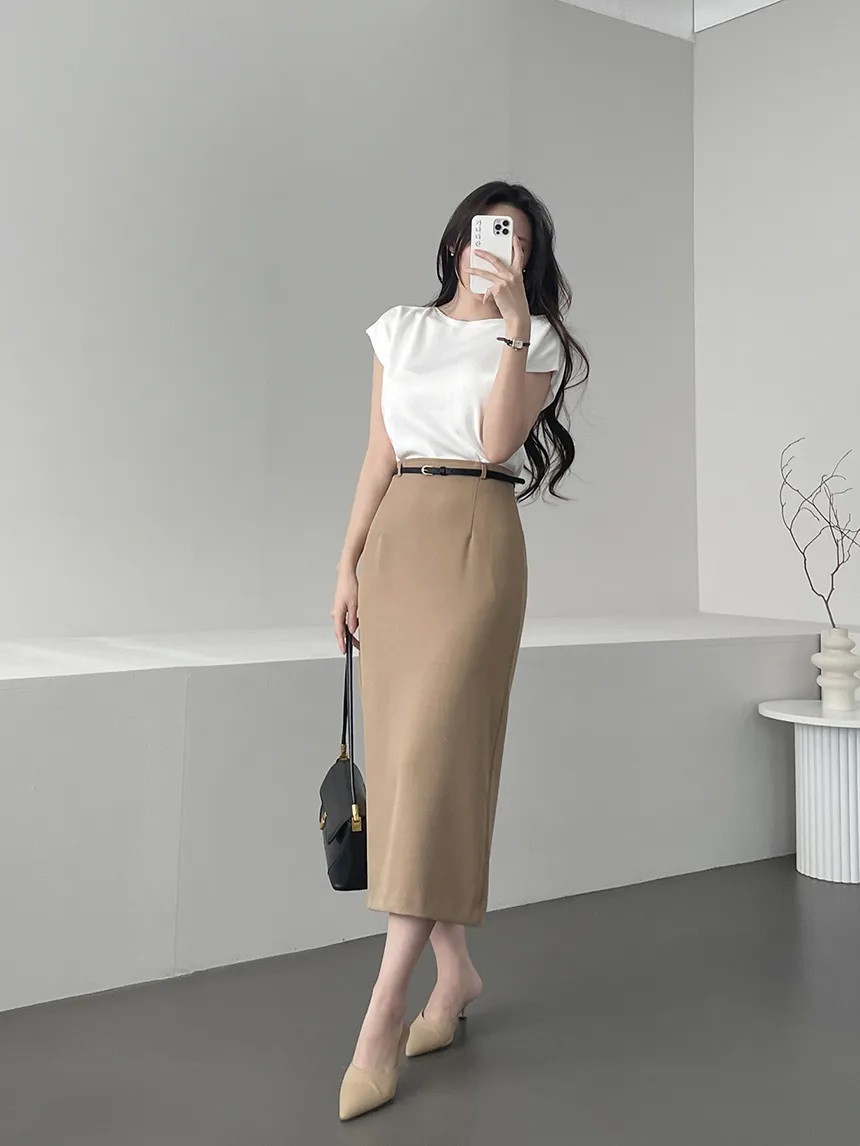 4 mẫu chân váy công sở đang được yêu thích nhất- Ảnh 2.