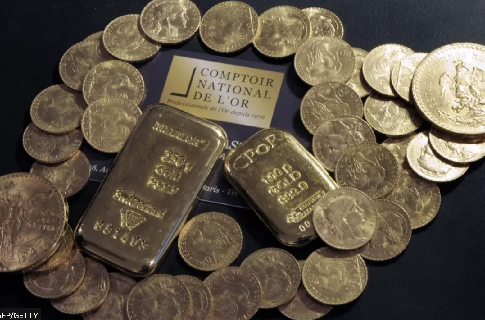 Phát hiện gần 50 thỏi vàng trị giá 103 tỷ đồng trong nhà tắm- Ảnh 1.