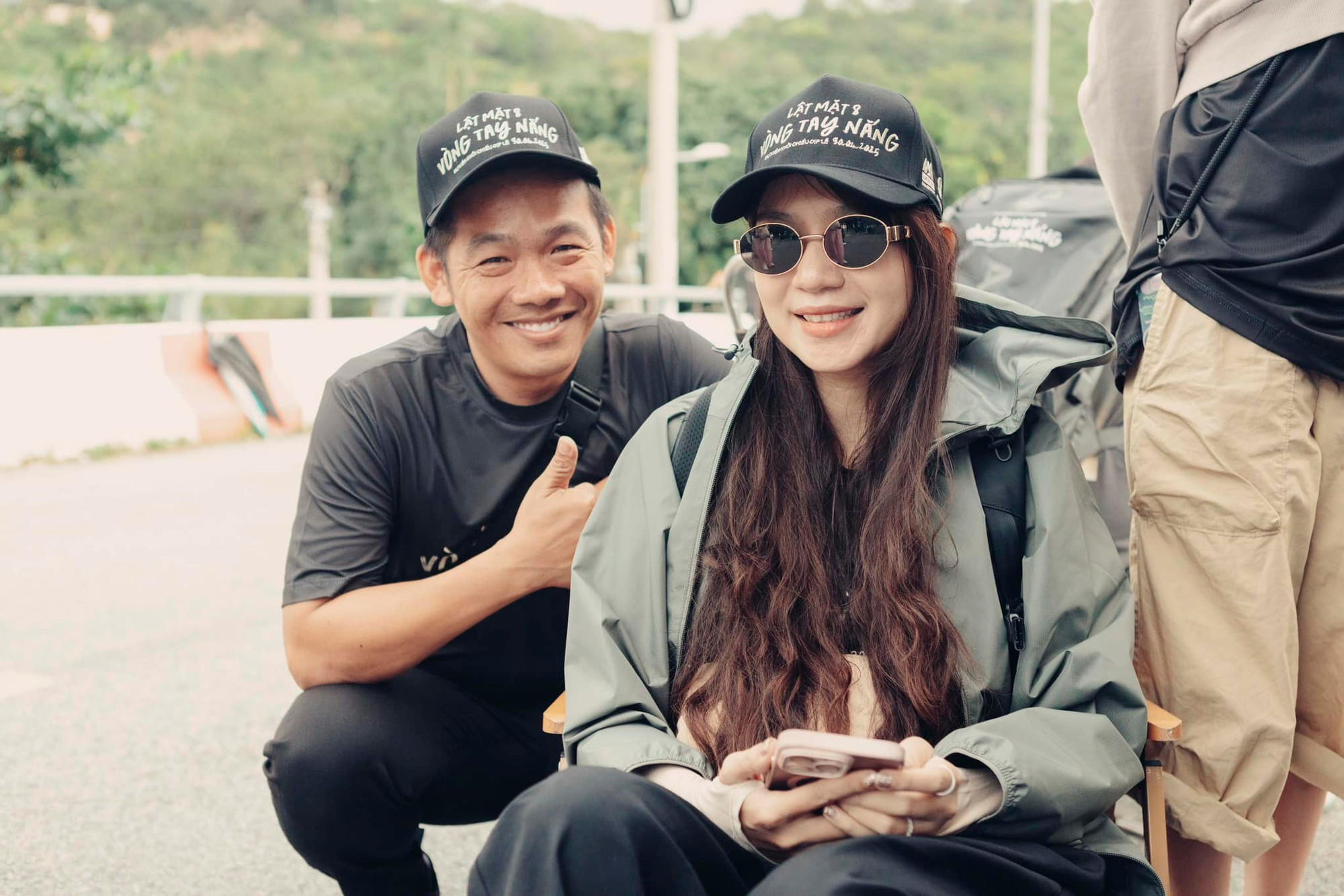 Chỉ bằng 2 câu phỏng vấn của mc Long Vũ, Minh Hà lộ