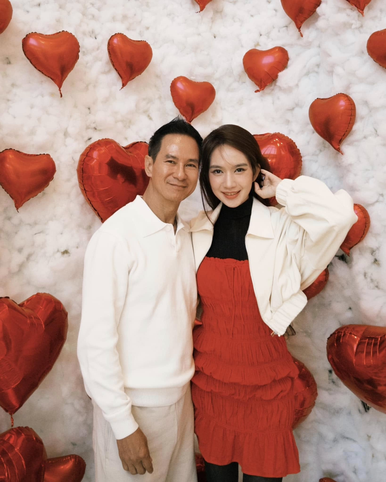 Chỉ bằng 2 câu phỏng vấn của mc Long Vũ, Minh Hà lộ