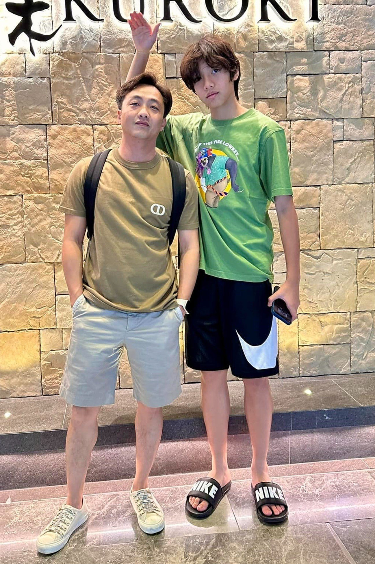 Hồ Ngọc Hà khoe ảnh con trai cao vượt trội 1.8m, trong cách nuôi con có 1 điểm mẹ nào muốn con cao thì nên học hỏi- Ảnh 4.