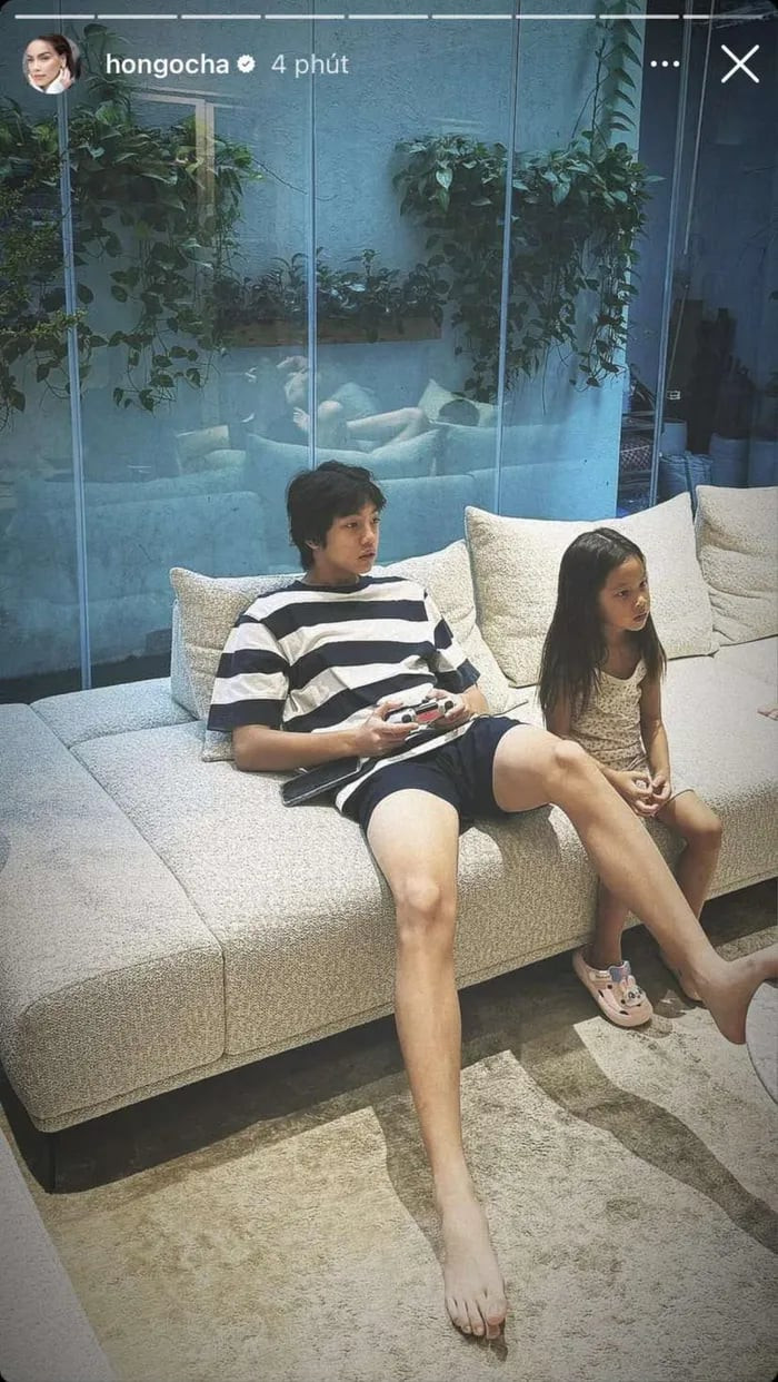 Hồ Ngọc Hà khoe ảnh con trai cao vượt trội 1.8m, trong cách nuôi con có 1 điểm mẹ nào muốn con cao thì nên học hỏi- Ảnh 1.