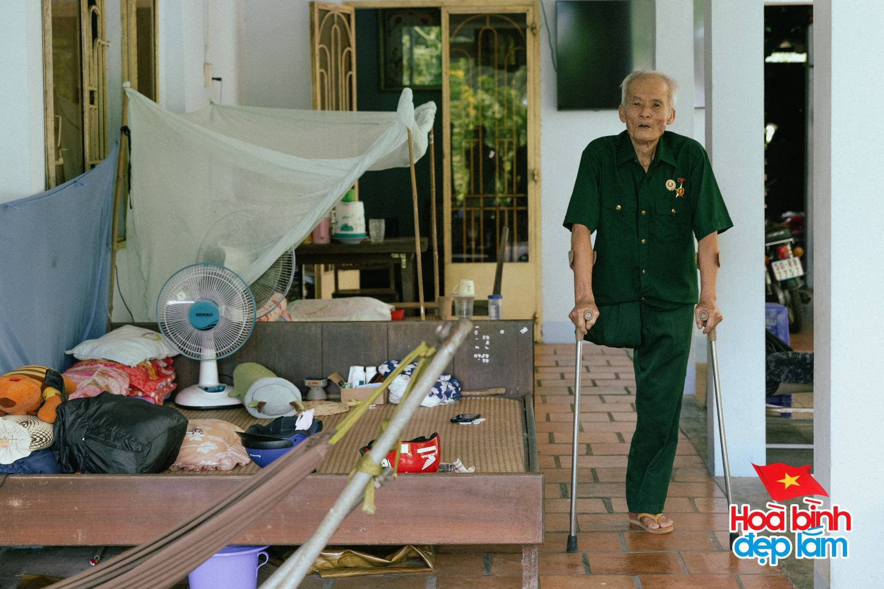 Một đời để thương: Câu chuyện của đôi vợ chồng thương binh chỉ còn một chân và lời hẹn ước giữa bom đạn- Ảnh 4.