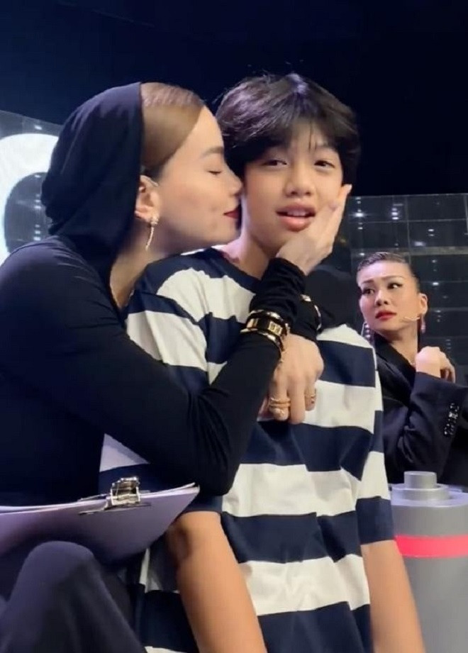 sd 7302 1512 1745367242075 17453672421651895930731.jpg