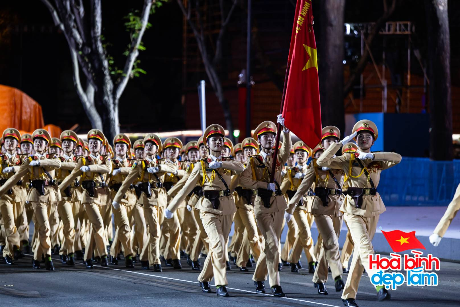 Ngay lúc này: Cận cảnh các khối diễu binh trong buổi tổng hợp luyện lần 2 trên đường Lê Duẩn- Ảnh 4.