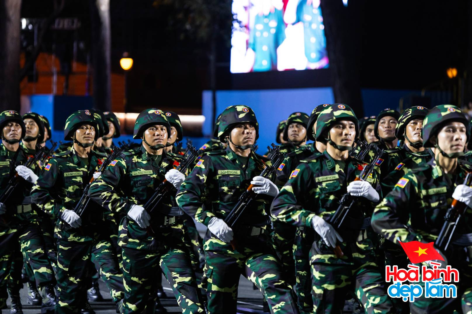 Ngay lúc này: Cận cảnh các khối diễu binh trong buổi tổng hợp luyện lần 2 trên đường Lê Duẩn- Ảnh 13.