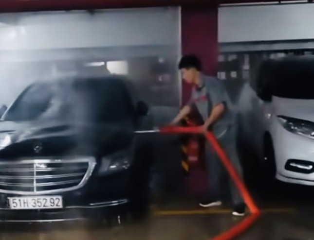 Ấn định thời gian mở phiên tòa xét xử vụ ca sĩ Duy Mạnh kiện Mercedes – Benz Việt Nam ảnh 1