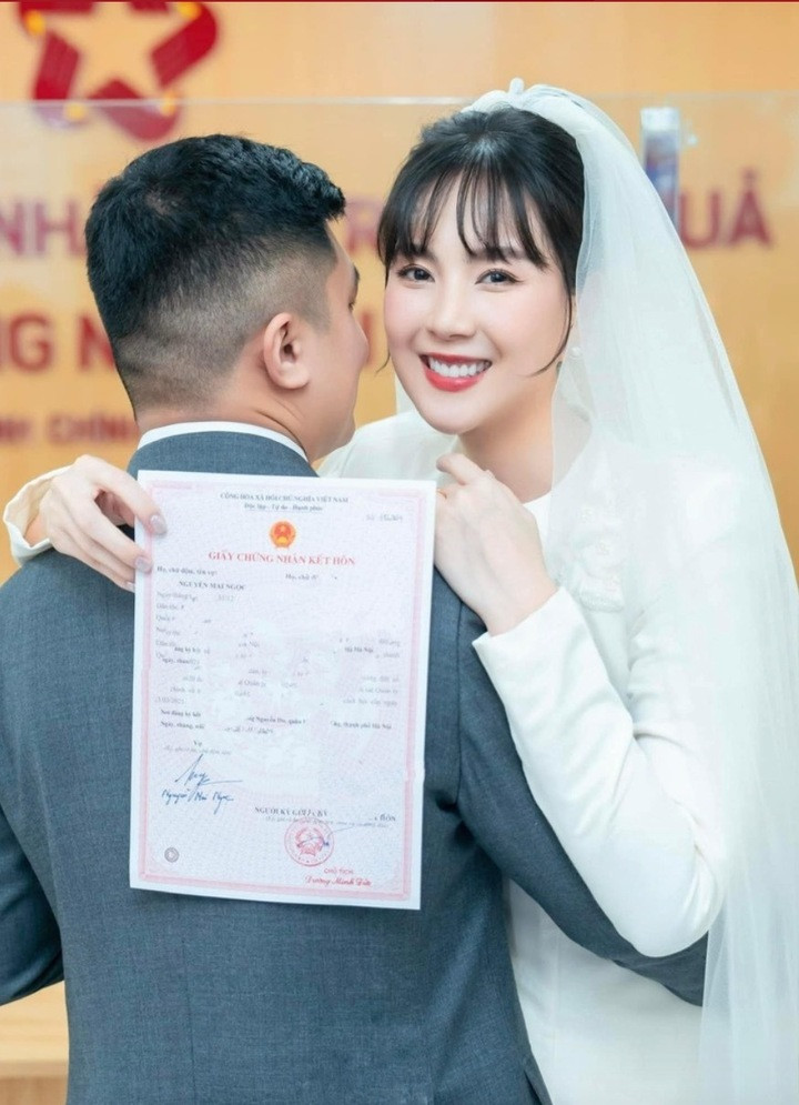 MC Mai Ngọc tái hôn.
