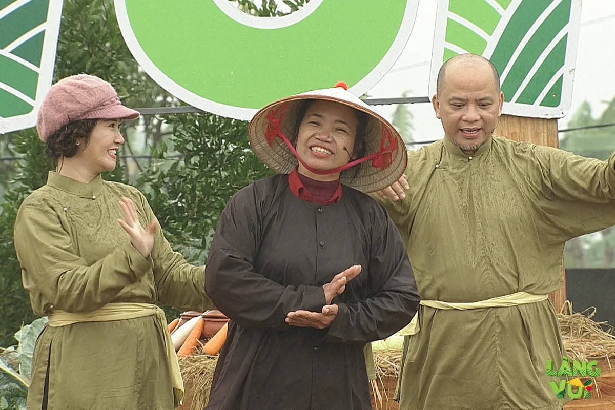 Học sinh ngỗ ngược bị ghét nhất phim '12A và 4H', 30 năm sau lại có cuộc sống hạnh phúc bên vợ là NSƯT- Ảnh 4.