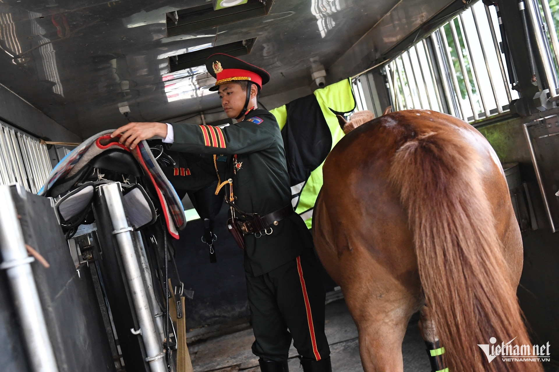 W-dieu binh 30 4 33.jpg