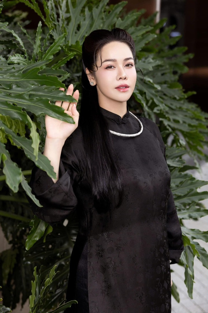 Nữ diễn viên chưa nghĩ đến chuyện yêu đương sau 7 năm ly hôn.