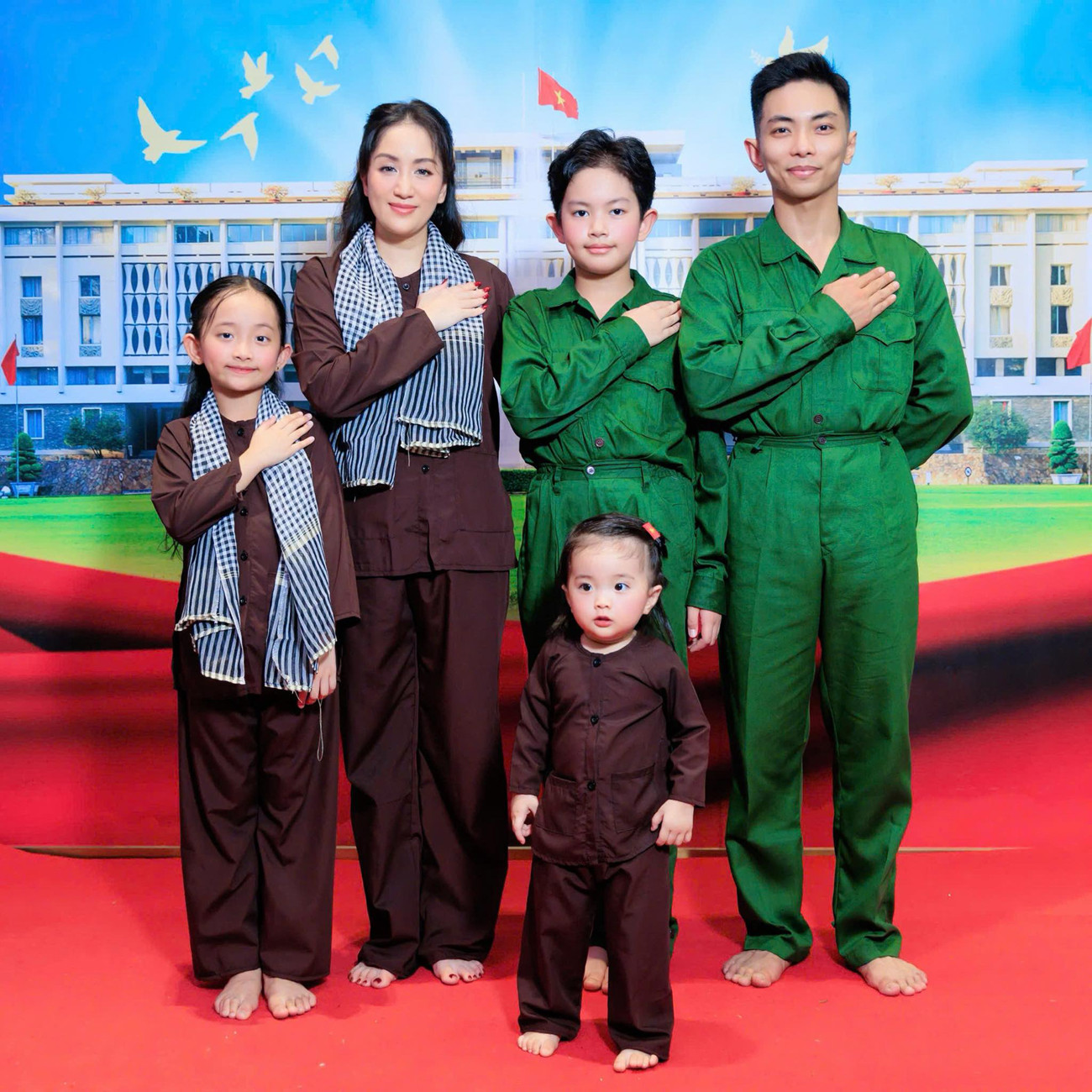 khanh thi phan hien 3 17456.jpg