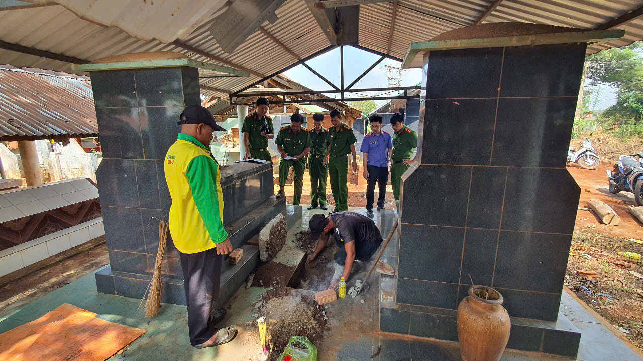 Bắt tạm giam đối tượng nhiều lần xâm hại bé gái 13 tuổi đến có thai- Ảnh 1.