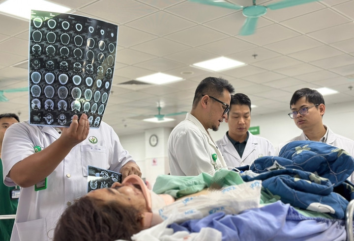Bệnh viện Việt Đức thông tin sức khỏe 4 nạn nhân vụ lật xe khách ở Tam Đảo.