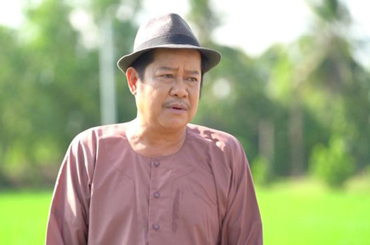 Biệt thự hoành tráng và nhà hàng mặt tiền bề thế của