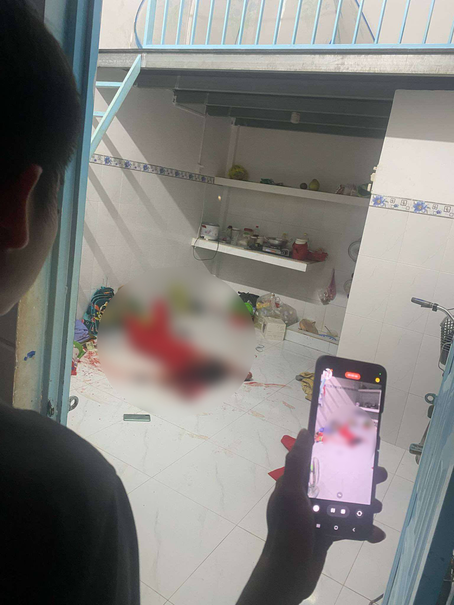 Làm rõ nghi vấn người đàn ông nhảy cầu Cần Thơ sau khi chém vợ bất tỉnh- Ảnh 1.