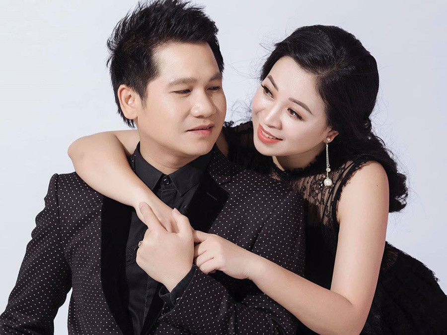 nguoi vo xinh dep gioi giang it biet cua ca si trong tan
