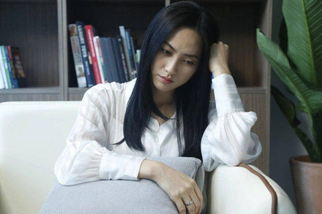 Thuê y tá chăm bố chồng nằm viện tôi bị em chồng mắng “Chị dâu bất hiếu”