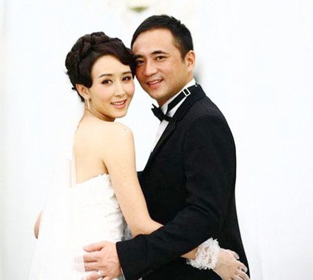 Cuộc sống như nữ hoàng trong siêu dinh thự của