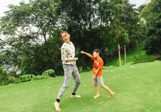 Cuộc sống như nữ hoàng trong siêu dinh thự của