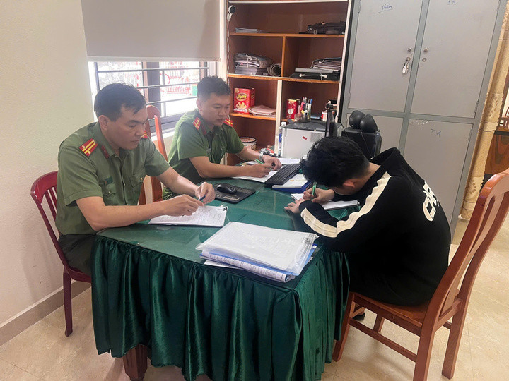 N.B.H. tại cơ quan công an. (Ảnh: C.A)
