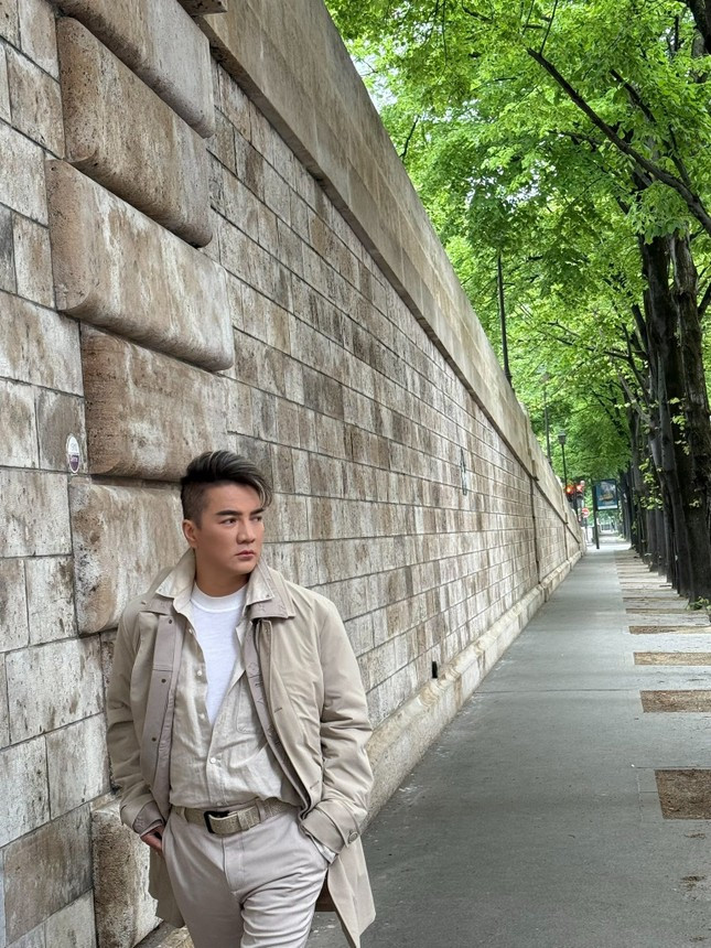 Chuyện gì đang xảy ra với Đàm Vĩnh Hưng? ảnh 1