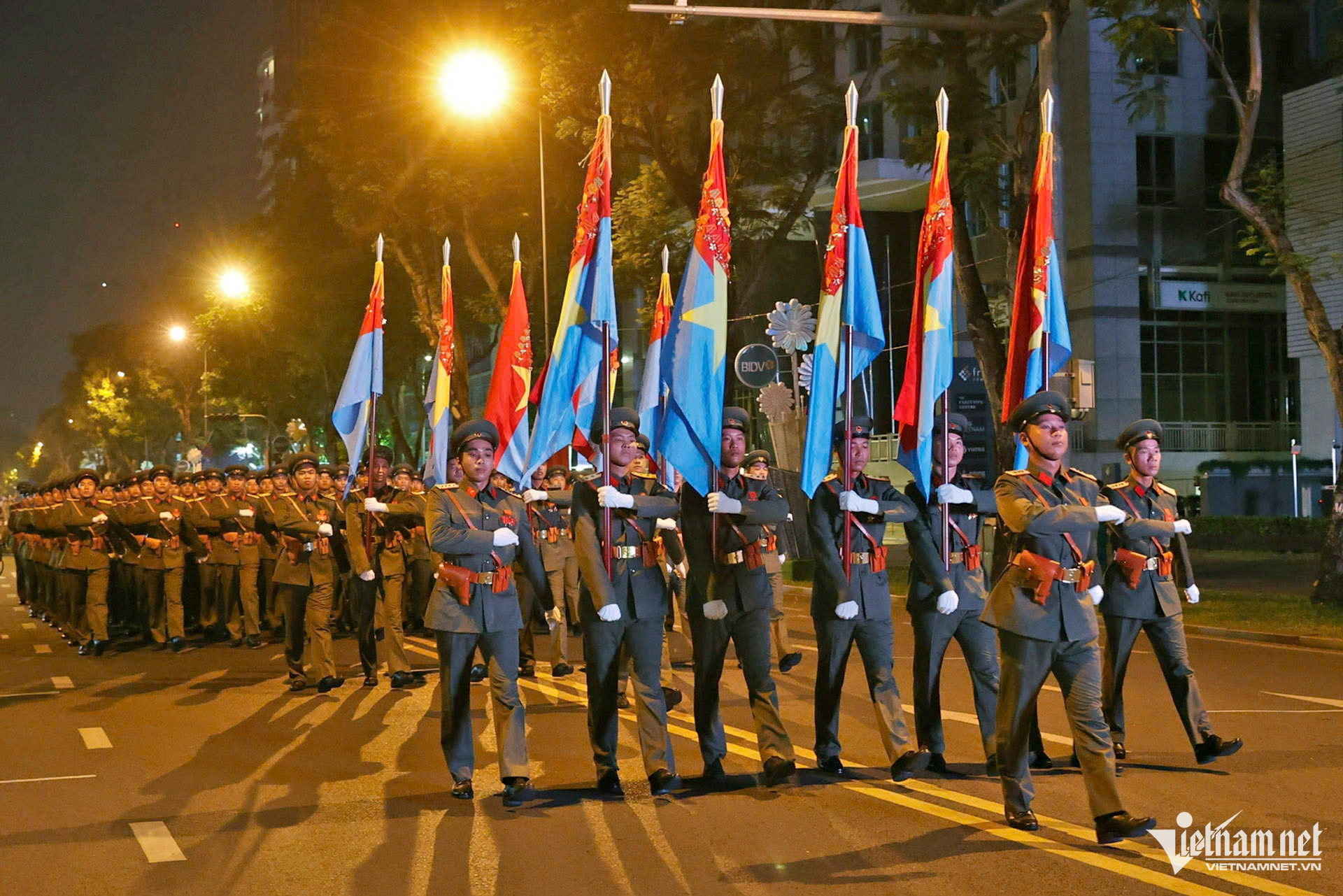 W-khối 5.jpg