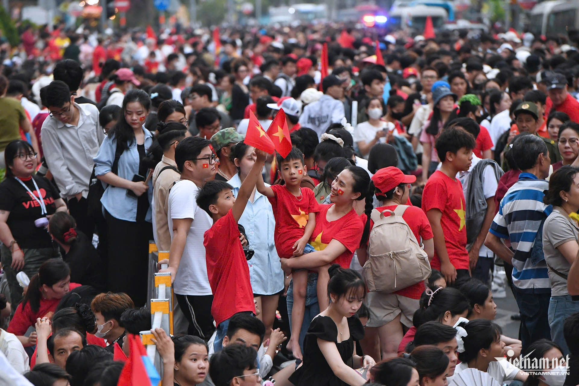 W-bình minh 2.jpg