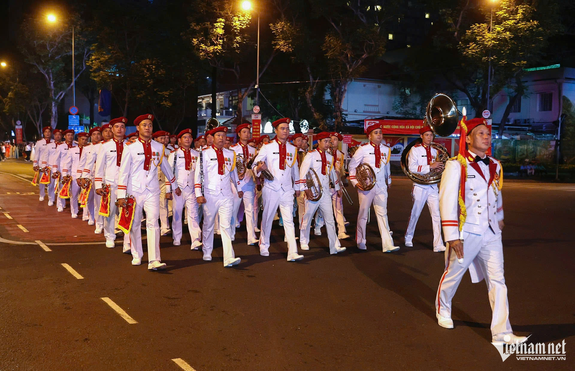 W-quân nhạc .jpg