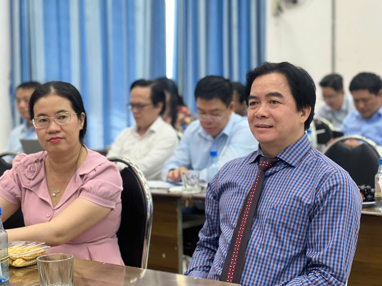 Bộ GD-ĐT: Bậc THCS, THPT sẽ phải dạy 2 buổi/ngày- Ảnh 2.