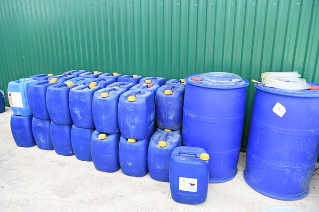 Cảnh 'chết chóc' còn lại ở công xưởng sản xuất 1,4 tấn ketamin ảnh 6