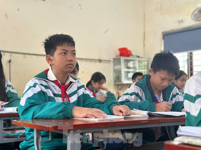 Cậu học trò khiếm thị lan toả niềm đam mê đọc sách ảnh 4