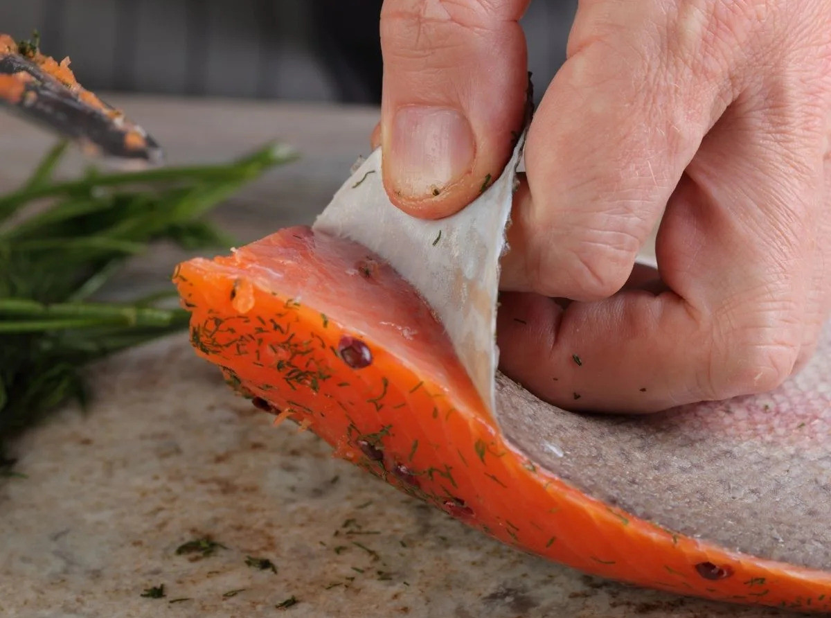 Một bộ phận của cá hồi chứa cả mỏ collagen, còn chống ung thư nhưng nhiều người thường vứt không thương tiếc- Ảnh 1.