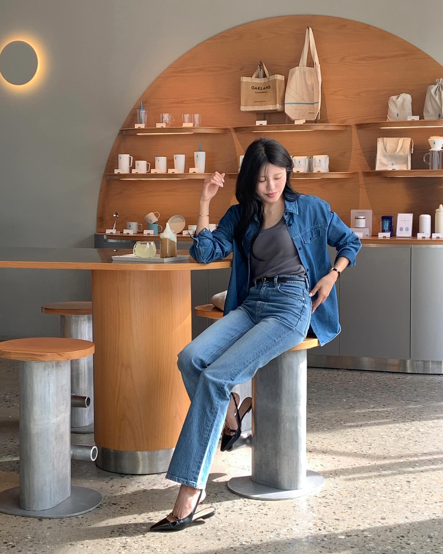 5 mẫu giày đẹp vượt thời gian dành cho nàng thích phong cách tối giản- Ảnh 10.