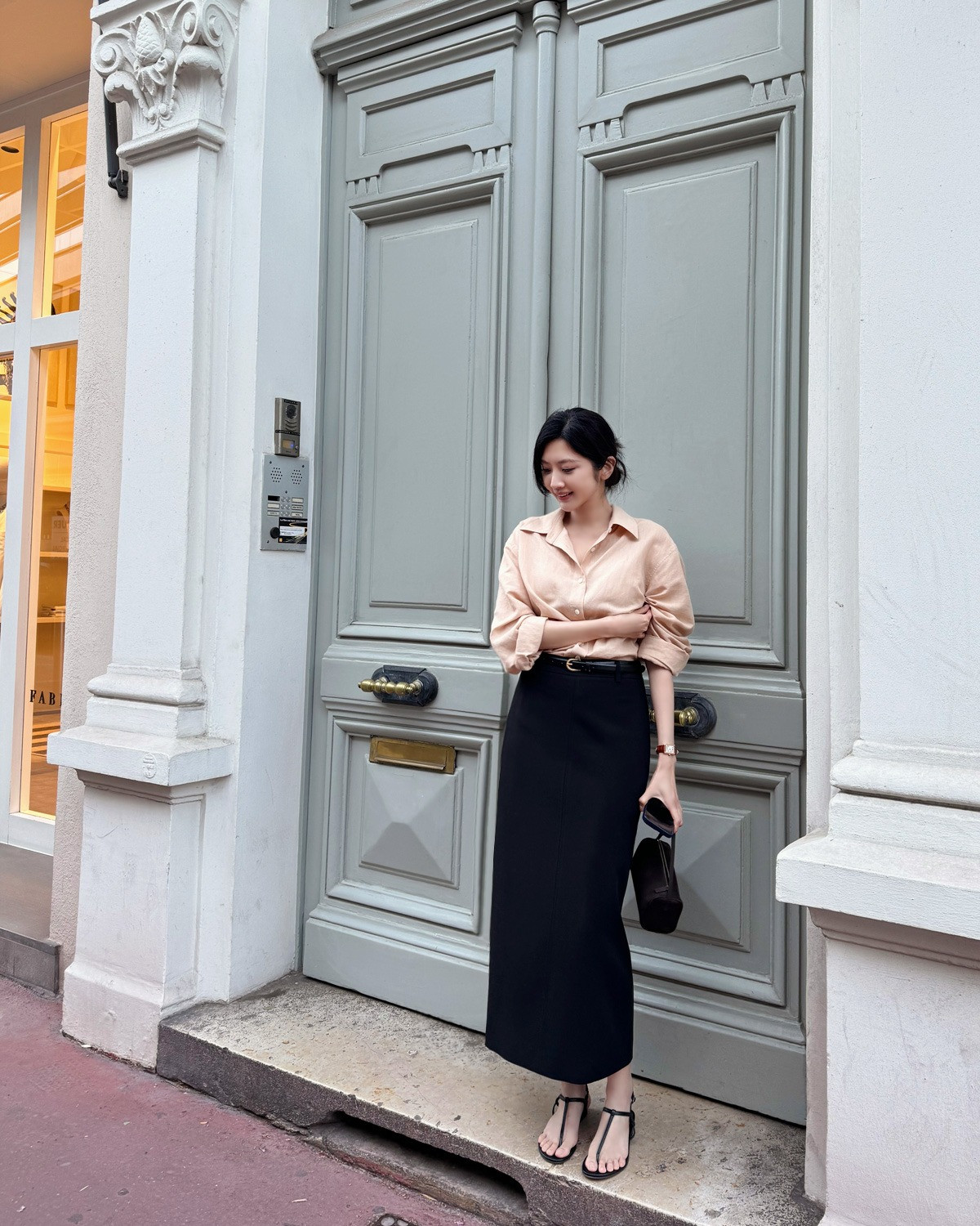 5 mẫu giày đẹp vượt thời gian dành cho nàng thích phong cách tối giản- Ảnh 9.