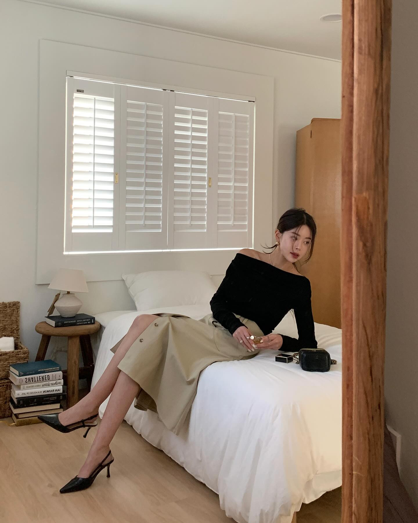 5 mẫu giày đẹp vượt thời gian dành cho nàng thích phong cách tối giản- Ảnh 11.