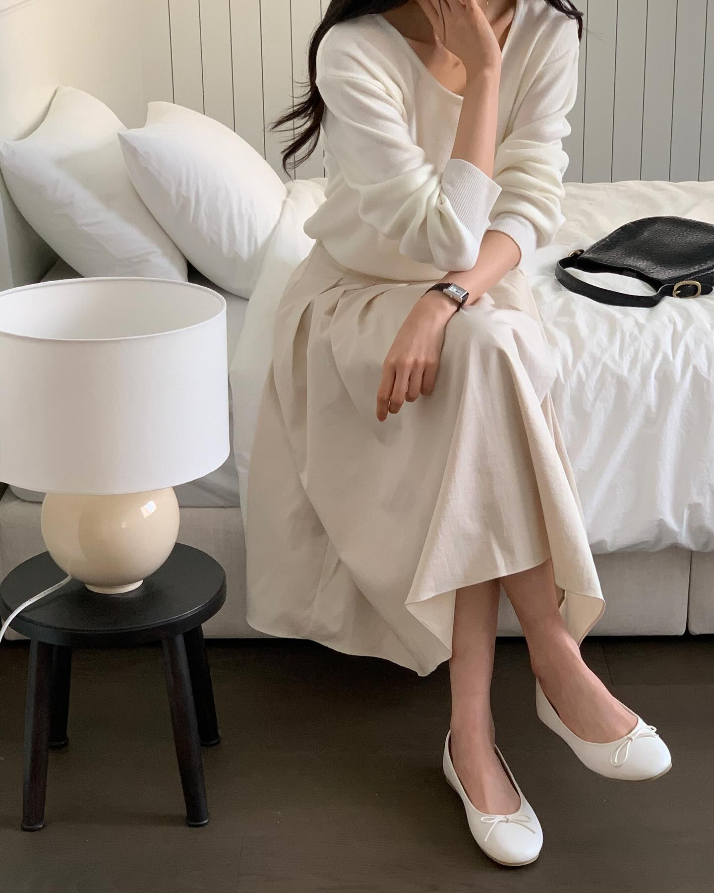 5 mẫu giày đẹp vượt thời gian dành cho nàng thích phong cách tối giản- Ảnh 5.