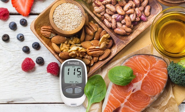 Người mắc bệnh tiểu đường nên ăn và kiêng gì để ổn định đường huyết?- Ảnh 2.