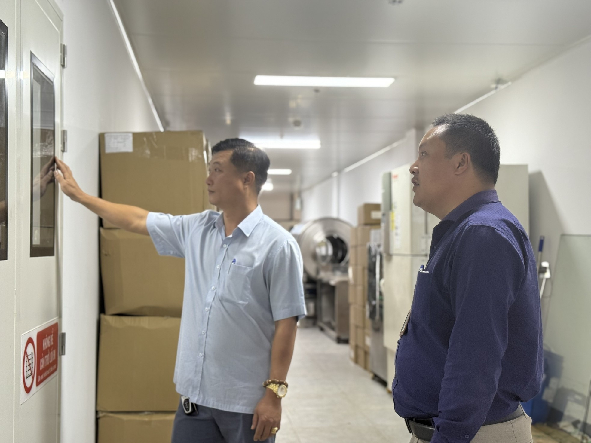 Bên trong nhà máy sản xuất kẹo rau củ khiến Quang Linh Vlogs, Hằng Du Mục bị bắt ảnh 3