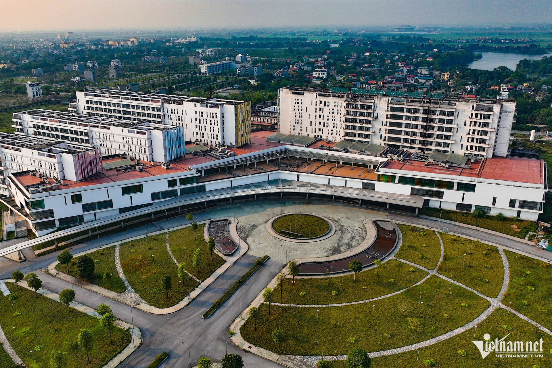 W-benh vien bach mai 2.jpg