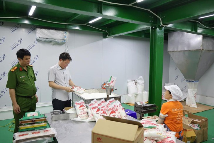 Sữa, thuốc, thực phẩm chức năng bị làm giả: Nhận diện thế nào?- Ảnh 6.