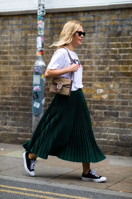 Những cách phối đồ mới nhất với váy maxi -