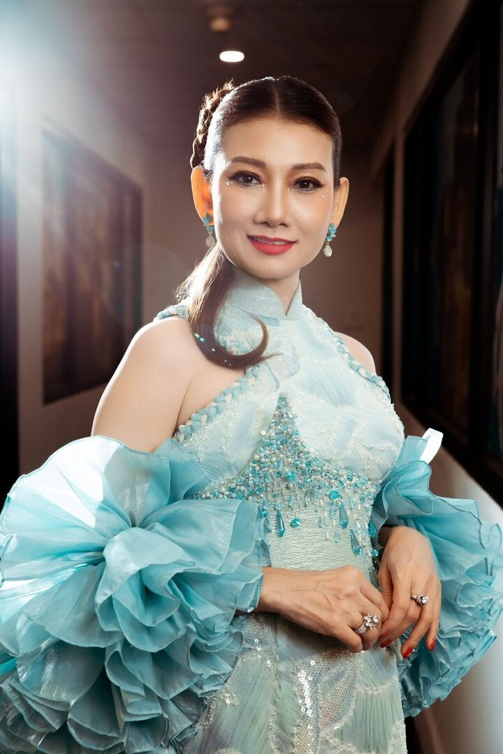 Mỹ Uyên bị rạn xương sườn vì cảnh hành động trong phim.