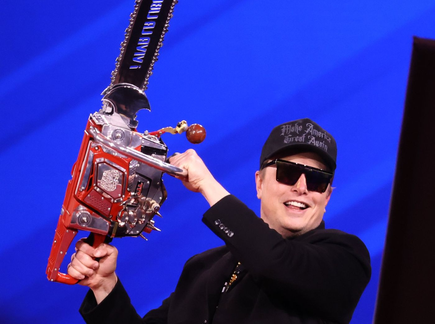 Bill Gates chỉ trích Elon Musk: “Người giàu nhất thế giới đang giết chết những đứa trẻ...