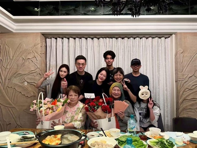 Không nhận ra chồng Từ Hy Viên ảnh 1